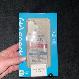 Speck Gemshell LUX iPhone 16 Case